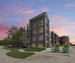 Theo Allen Gateway in Allen, TX - Building Photo - Building Photo