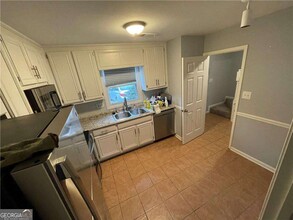 1788 Twin Brooks Dr SE in Marietta, GA - Building Photo - Building Photo