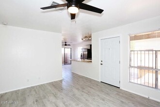 93 N Cooper Rd in Chandler, AZ - Building Photo - Building Photo