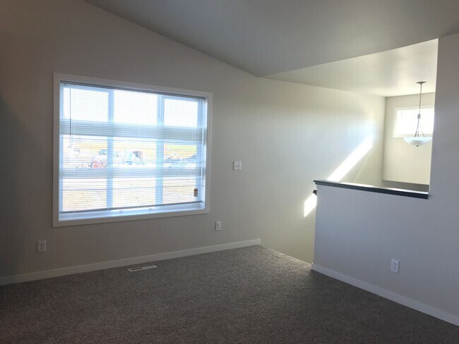 1050 46th Ave S in Moorhead, MN - Building Photo - Building Photo