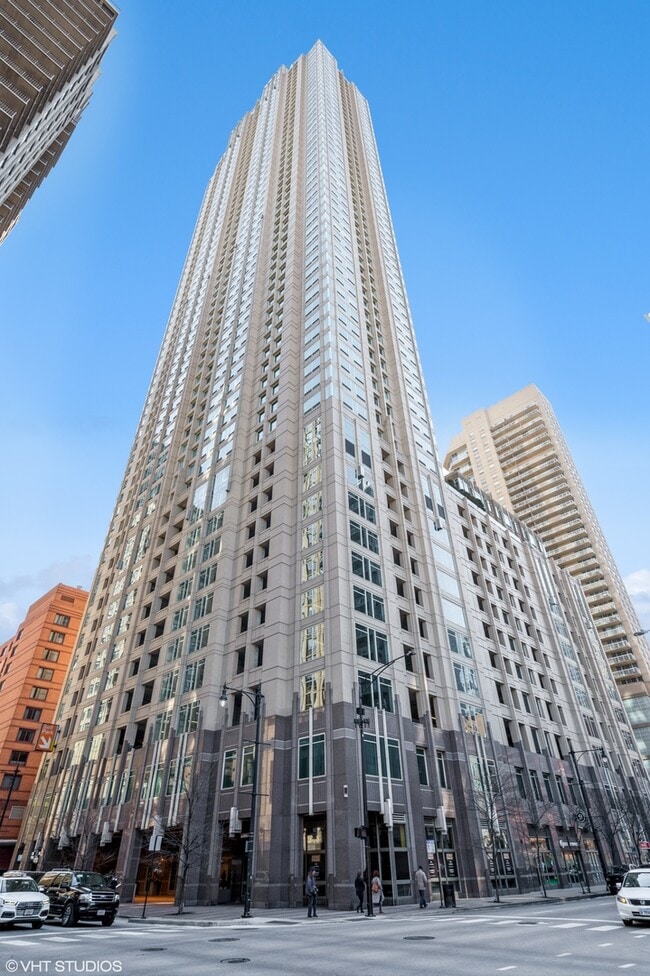 property at 33 W Ontario St