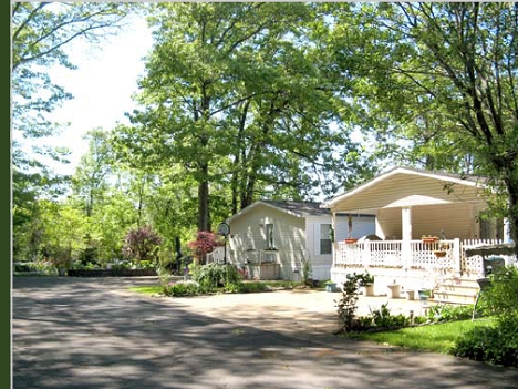 Twin Wells Manufactured Home Community in Lorain, OH - Foto de edificio