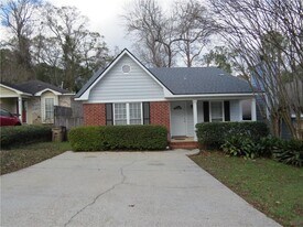 5636 Bentley Ct in Mobile, AL - Building Photo