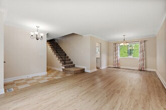 320 Thistle Dr in Bolingbrook, IL - Building Photo - Building Photo