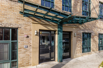 Delancey Lofts in Washington, DC - Foto de edificio - Building Photo