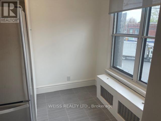 517-517 Eglinton Ave W in Toronto, ON - Building Photo - Building Photo