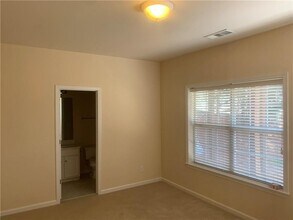 599 Kandell Cove in Atlanta, GA - Building Photo - Building Photo