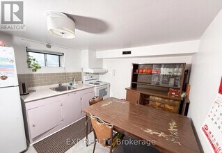 500 Drewry Ave in Toronto, ON - Building Photo - Building Photo