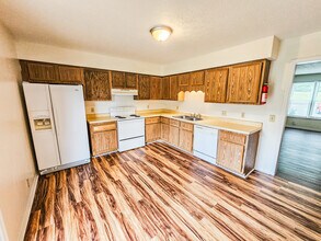 117 Bybee Dr in McMinnville, TN - Building Photo - Building Photo