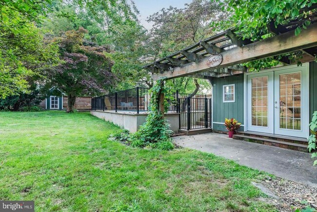 710 Fishburn Rd in Hershey, PA - Building Photo - Building Photo