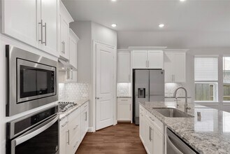 1967 Highland Meadows Dr in Houston, TX - Building Photo - Building Photo