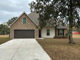 25011 Stepp Rd in Ponchatoula, LA - Building Photo
