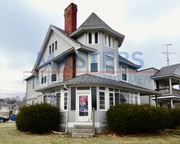 322 Euclid Ave in Toledo, OH - Building Photo