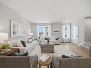 201 Yellowwood Ct in Washington, PA - Building Photo - Building Photo