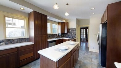681 College Avenue in Columbus, OH - Building Photo - Building Photo