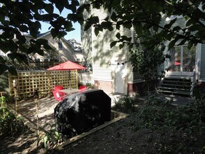231 Norfolk St, Unit 6 in Cambridge, MA - Building Photo - Building Photo