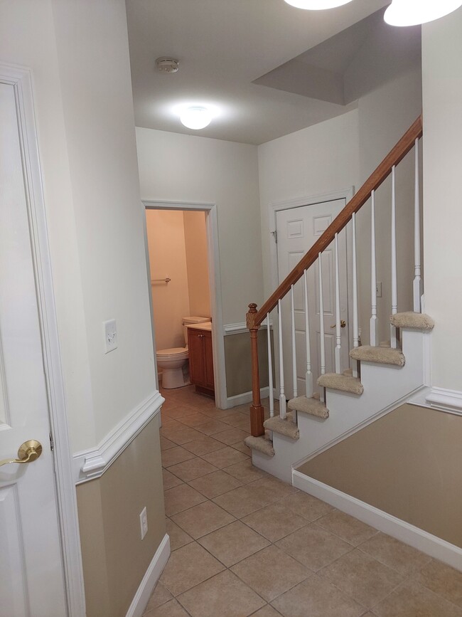 2009 Baltic Ave in Virginia Beach, VA - Building Photo - Building Photo