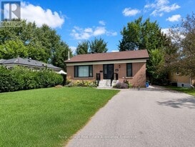 10 Elizabeth St in Halton Hills, ON - Building Photo