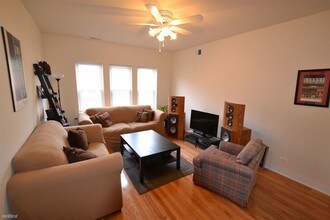 4901 N Whipple St in Chicago, IL - Building Photo - Building Photo
