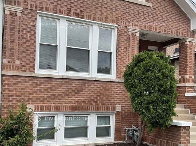 property at 2428 Ridgeland Ave