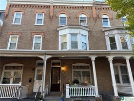 1513 W Chew St in Allentown, PA - Building Photo
