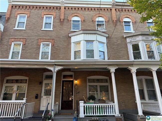 property at 1513 W Chew St