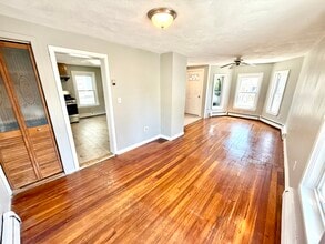 42 Playstead Rd in Malden, MA - Building Photo - Building Photo