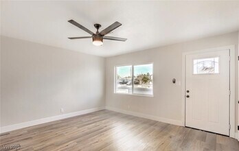6325 Alta Dr in Las Vegas, NV - Building Photo - Building Photo