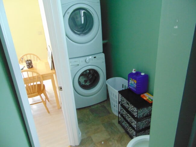 851 Western Ave, Unit Apartment 1 in Hampden, ME - Building Photo - Building Photo