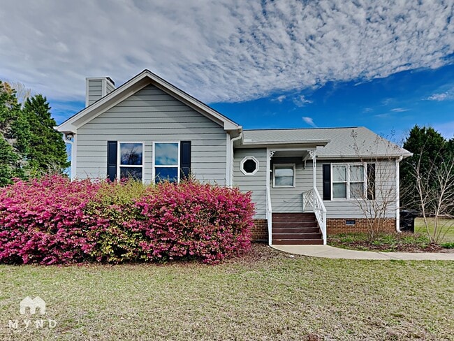 property at 1112 New Castle Ct