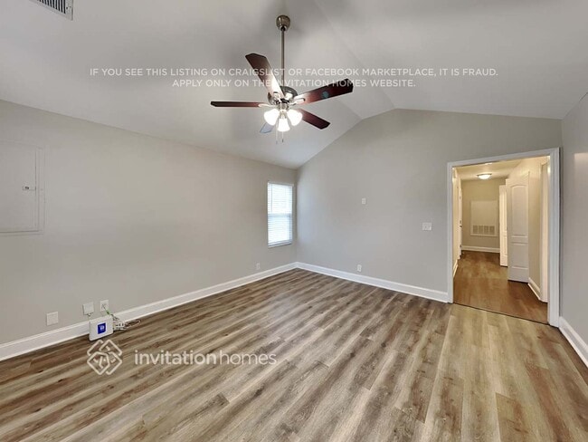 916 Red Feather Trail, Unit W1333 in Murfreesboro, TN - Foto de edificio - Building Photo