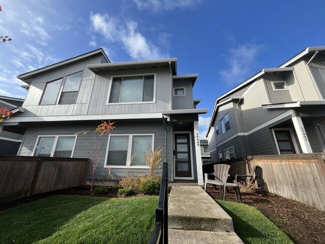 11449 SE Pleasant Vly Pkwy in Happy Valley, OR - Building Photo - Building Photo