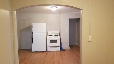 11 Shetucket Ave in Taftville, CT - Building Photo - Building Photo