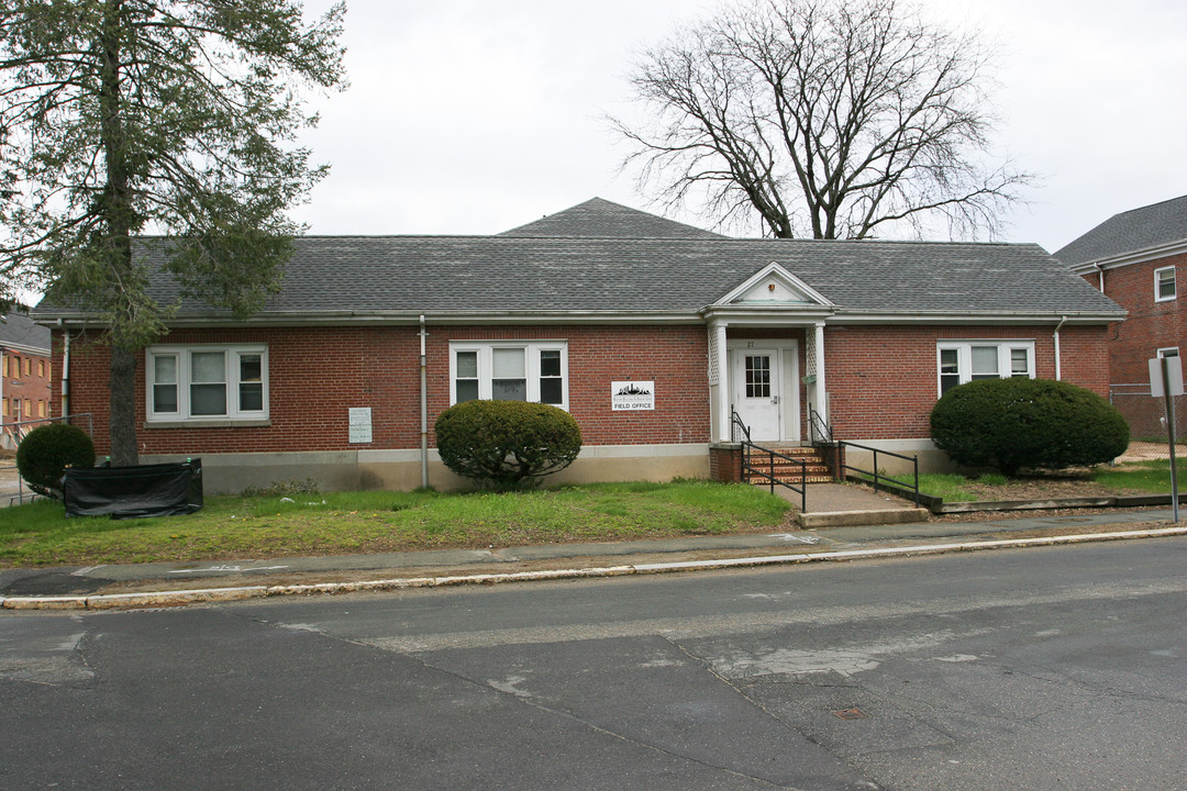 The Musterfield at Concord Place in Framingham, MA - Building Photo