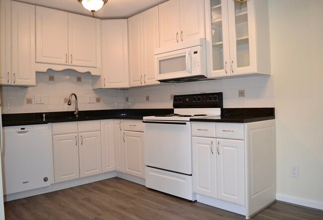4 Universal St in Framingham, MA - Building Photo - Building Photo