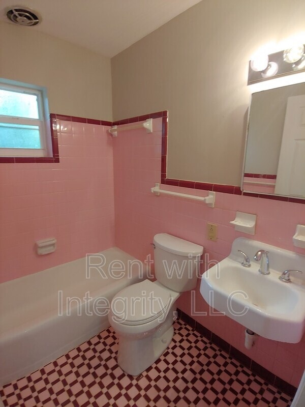 2619 Mission Rd in Tallahassee, FL - Building Photo - Building Photo