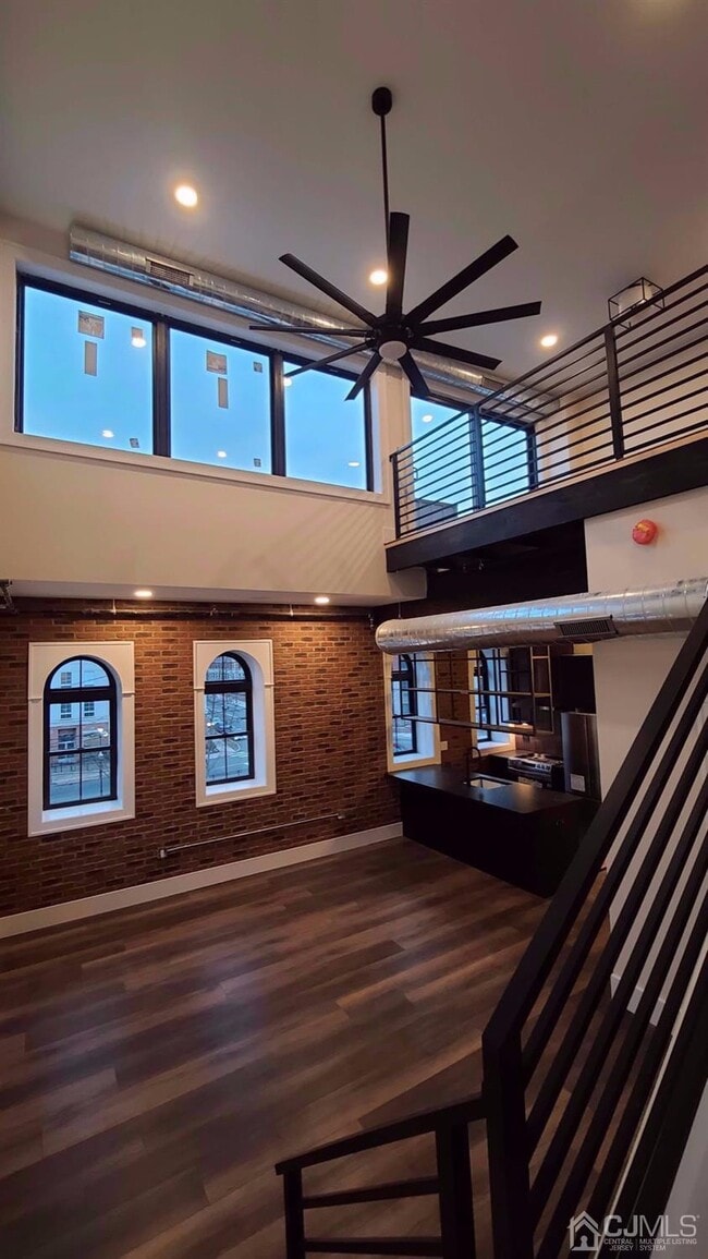 145 Neilson St in New Brunswick, NJ - Building Photo - Building Photo