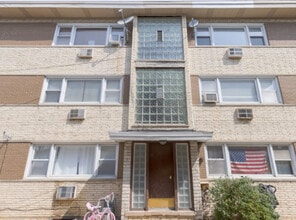 314 Beach Ave in La Grange Park, IL - Foto de edificio - Building Photo