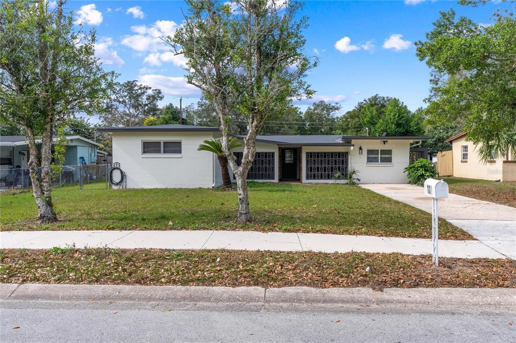 137 Jay Dr in Altamonte Springs, FL - Building Photo