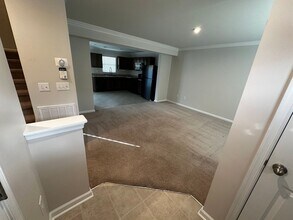 24 Tidworth Dr in Greer, SC - Foto de edificio - Building Photo