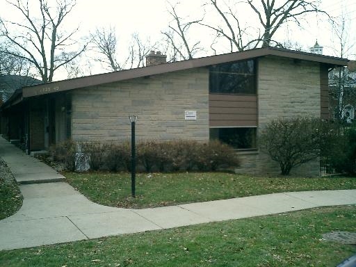 1739-1749 Grove St in Glenview, IL - Building Photo