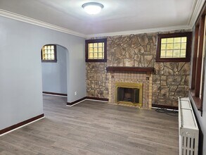 1263 Grotto St in Pittsburgh, PA - Building Photo - Building Photo