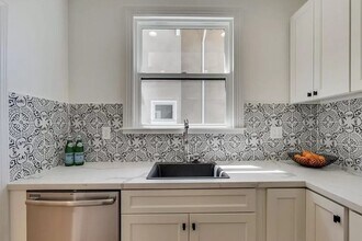 2720 College Ave in Berkeley, CA - Building Photo - Building Photo