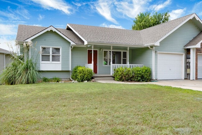 929 Connecticut Ave in Manhattan, KS - Building Photo - Building Photo