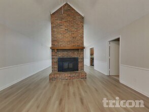 2395 Wales Dr in Austell, GA - Building Photo - Building Photo