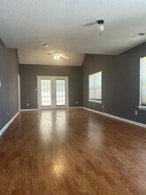 8321 Southgate Commons Dr in Charlotte, NC - Building Photo - Building Photo