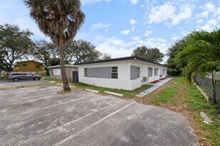 417 NW 15th Ave in Fort Lauderdale, FL - Building Photo
