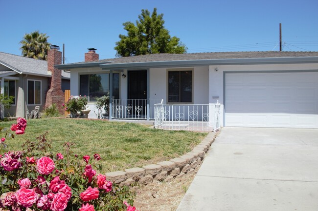 property at 3315 Pepper Tree Ln