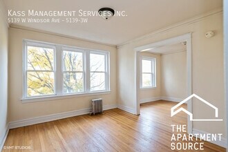 5139 W Windsor Ave, Unit 2W in Chicago, IL - Building Photo - Building Photo