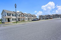 Marsh Run Townhomes in Waynesboro, PA - Foto de edificio - Building Photo